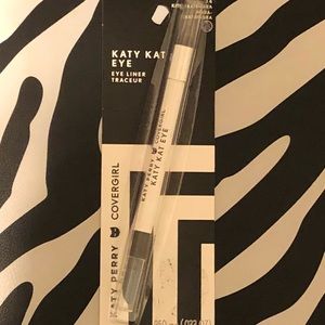 Covergirl Katy Kat Eye Liner Traceur.